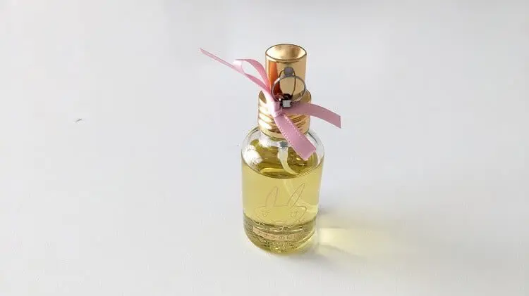 メイドインアビス ナナチの匂い 香水